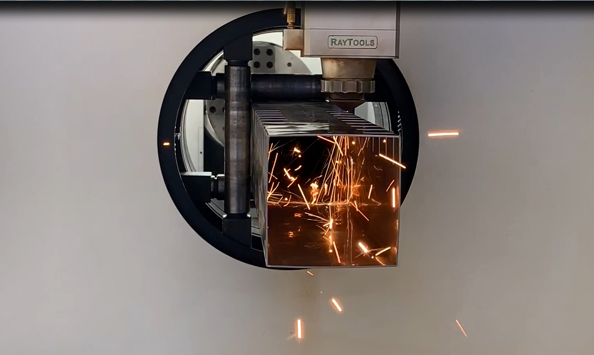 Machine de découpe de tubes laser à fibre